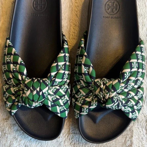 NEW Tory Burch Puffy Knotted Anatomic Slide Fabric Sandals in Geo Logo Green - Picture 4 of 9